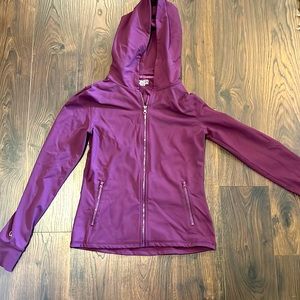 Full zip up. Great condition. Only wore once. Form fitting. Size medium.